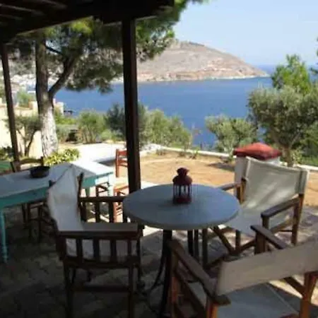Castle Vigla Leros -pirgaki * Vromolithos
