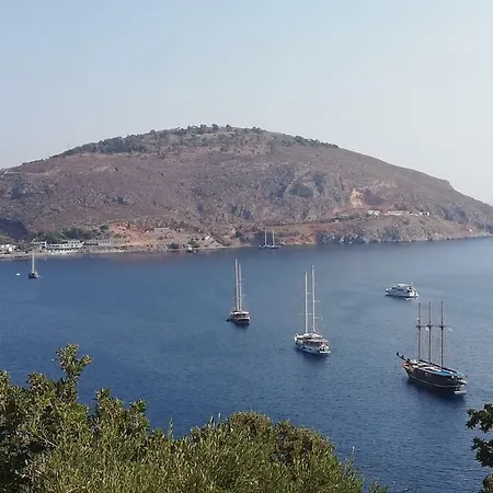 Castle Vigla Leros -pirgaki Villa Vromolithos