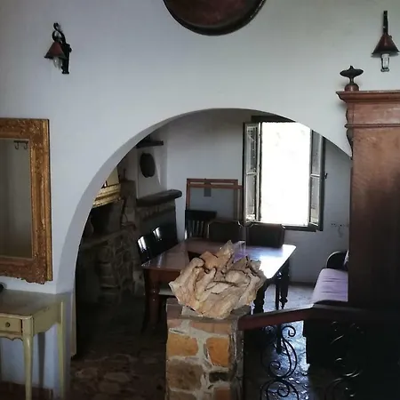 Castle Vigla Leros -pirgaki Villa Vromolithos