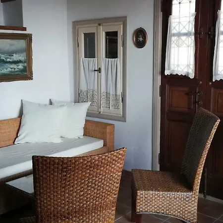 Castle Vigla Leros -pirgaki Villa
