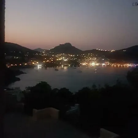 Castle Vigla Leros -pirgaki Villa Vromolithos