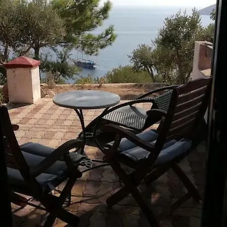 Castle Vigla Leros -pirgaki Villa *