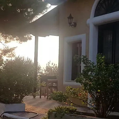 Castle Vigla Leros -pirgaki Vilă *